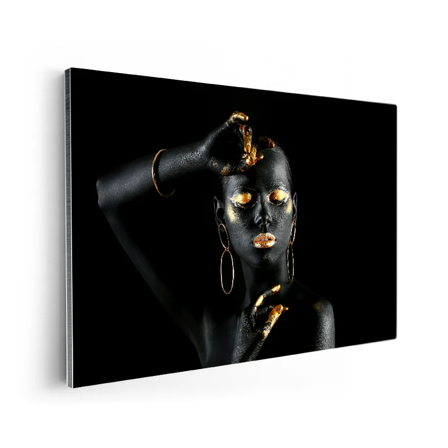 Mujer Maquillaje Dorado Poster