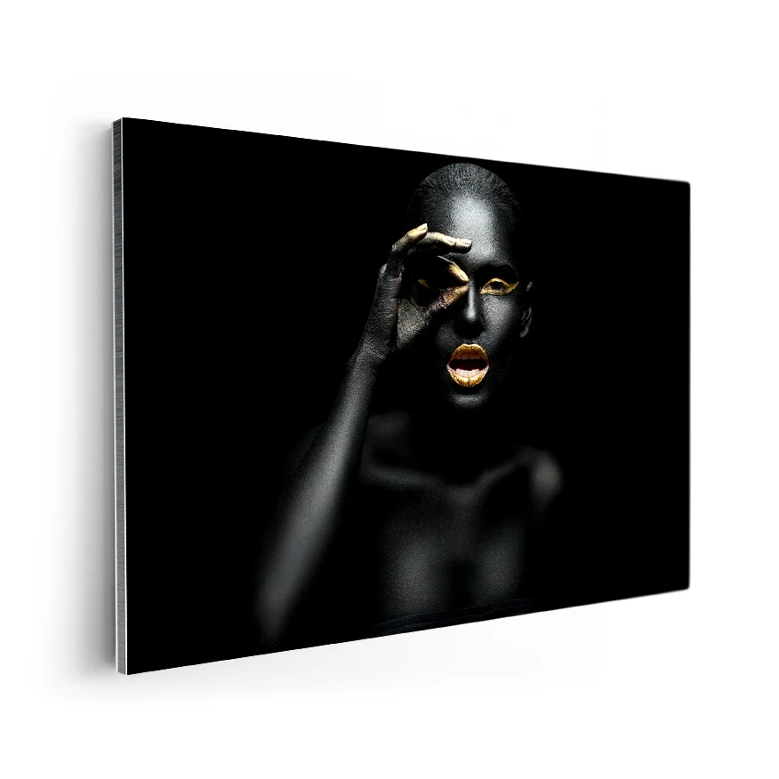 Mujer Maquillaje Dorado Poster