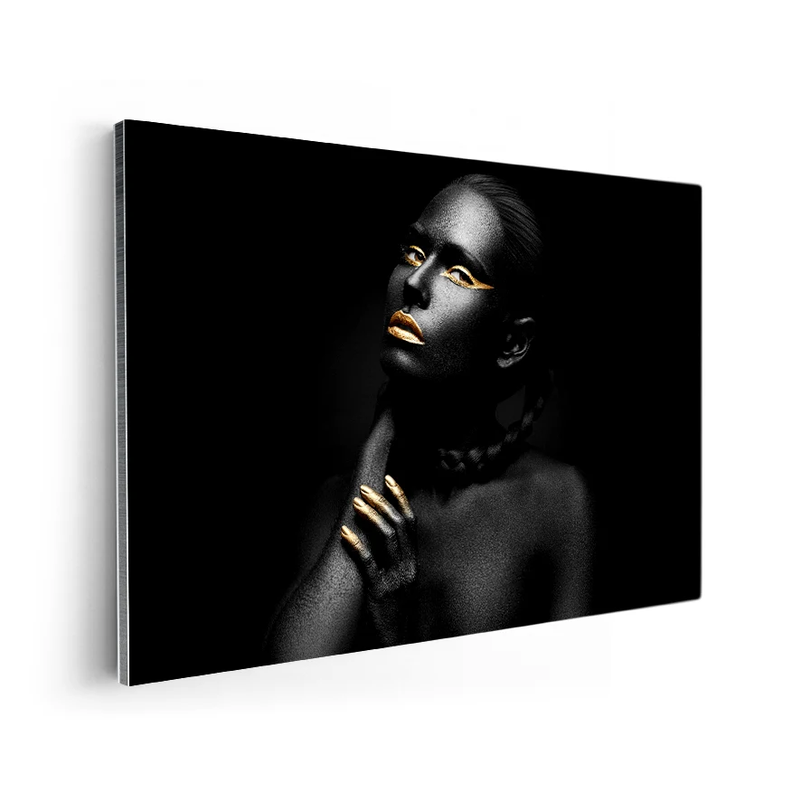 Mujer Maquillaje Dorado Poster