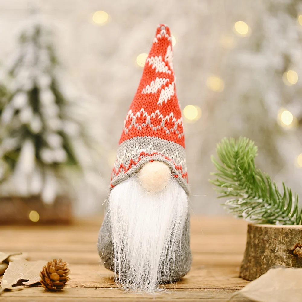 Muñeco navideño bosque – abuelito con gorro de copos de nieve A OKKO SHOP