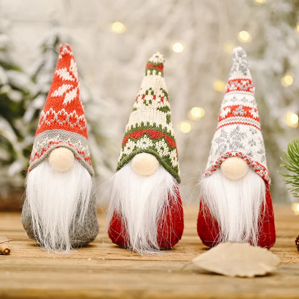 Muñeco navideño bosque – abuelito con gorro de copos de nieve A OKKO SHOP
