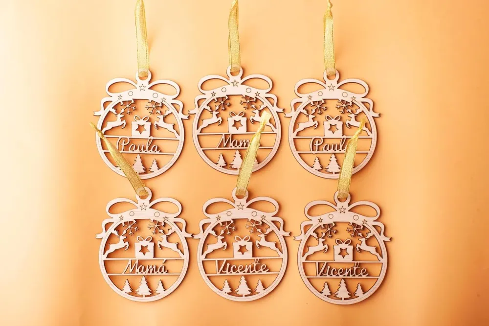 Olesea Bolas de Navidad Personalizada con Nombre de Madera Navidad Decoración - Adornos Cuerda incluida (Esfera) Olesea by...