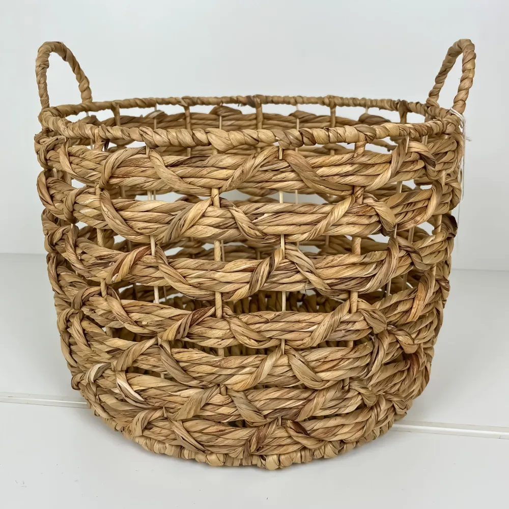 Cesta decorativa redonda de jacinto de agua G Petra Decora