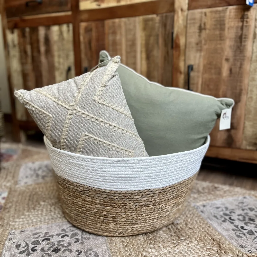 Cojín beige rombos bordado 30x50 cm Petra Decora