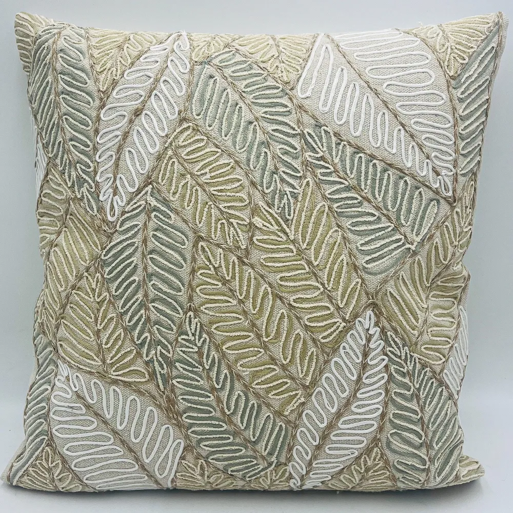 Cojín bordado algodón 45x45 Petra Decora