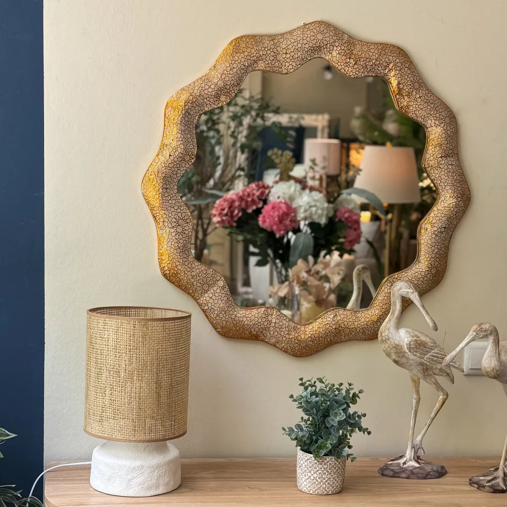 Espejo metal dorado irregular 81x3x81 cm Petra Decora