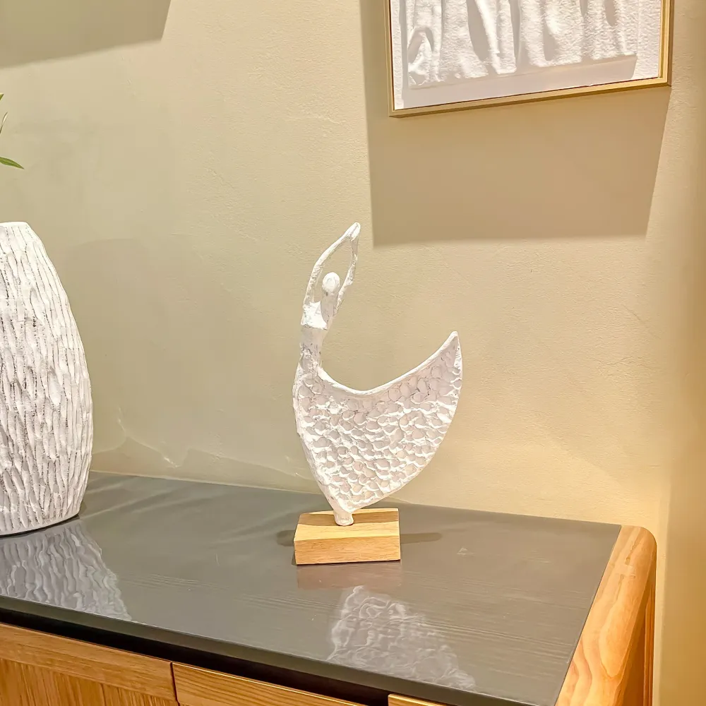 Figura bailarina blanca 21x9x38 Petra Decora
