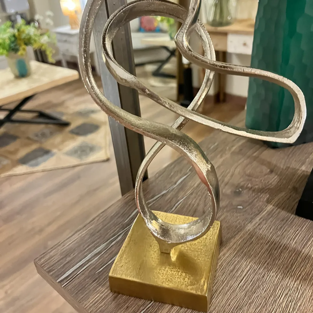 FIGURA ROUGH NICKEL GOLD 16x16x26 CM Petra Decora