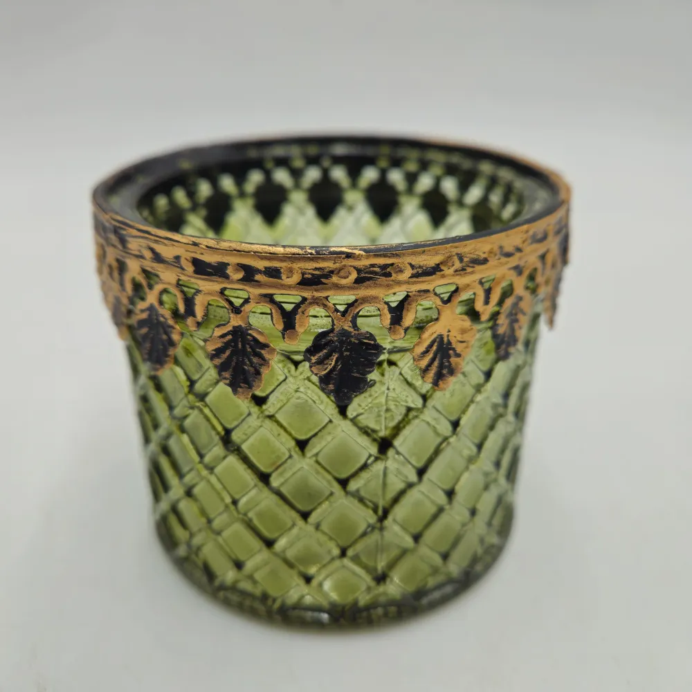 Portavelas verde grabado metal y cristal 8x7 cm Petra Decora