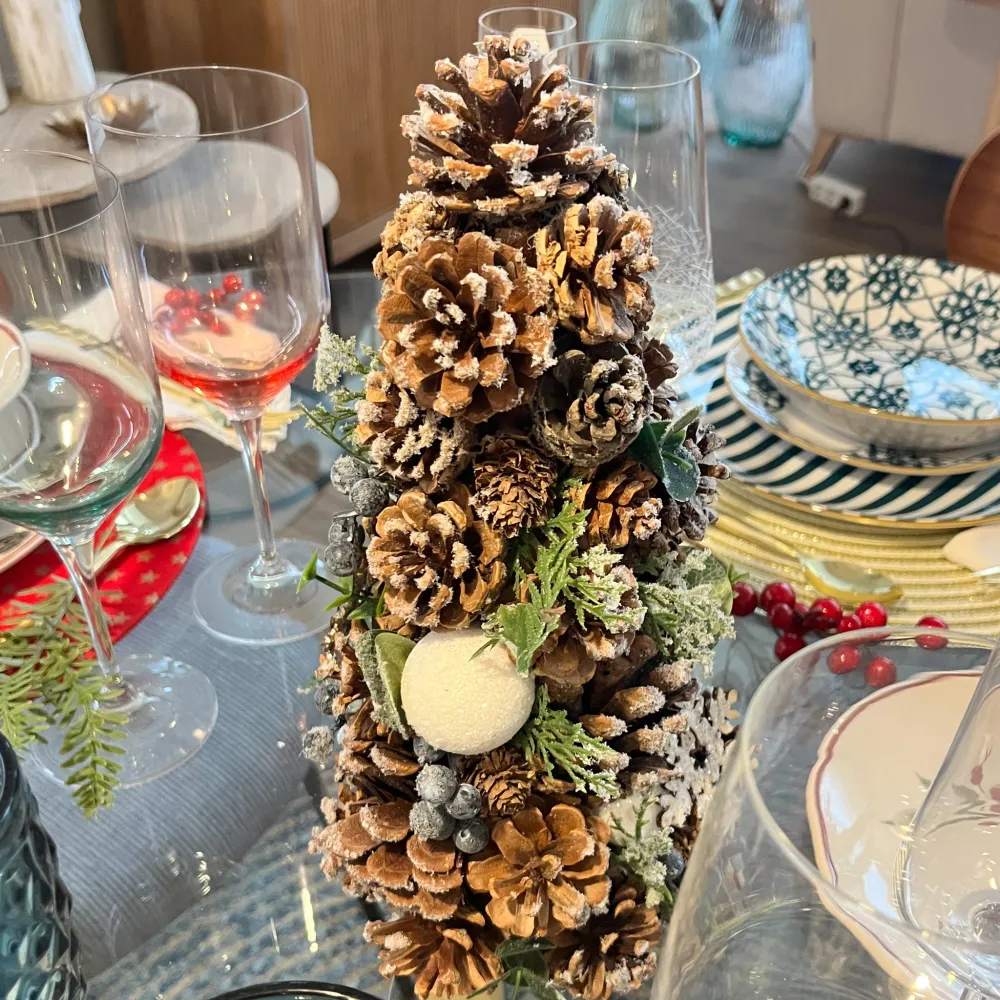Árbol navidad piñas 30 cm Petra Decora