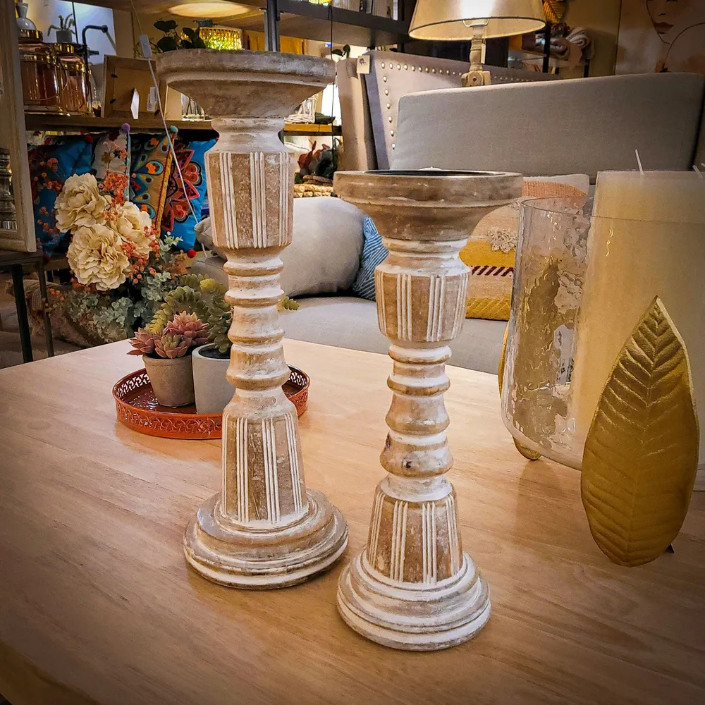Set de 2 candelabros mango estriado 14x14x38 cm Petra Decora