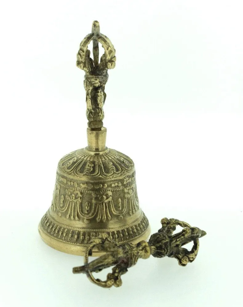 Campana pequeñ y Dorje Prajwol /NepaCrafts