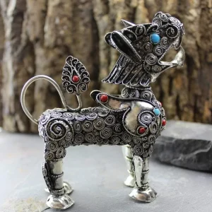 León de nieve de metal hecho mano con cabeza de Garuda Prajwol /NepaCrafts
