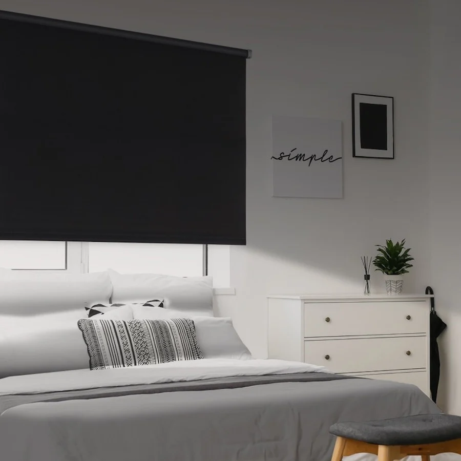 ESTOR OPACO ENROLLABLE — NEGRO 220x180 CM TES