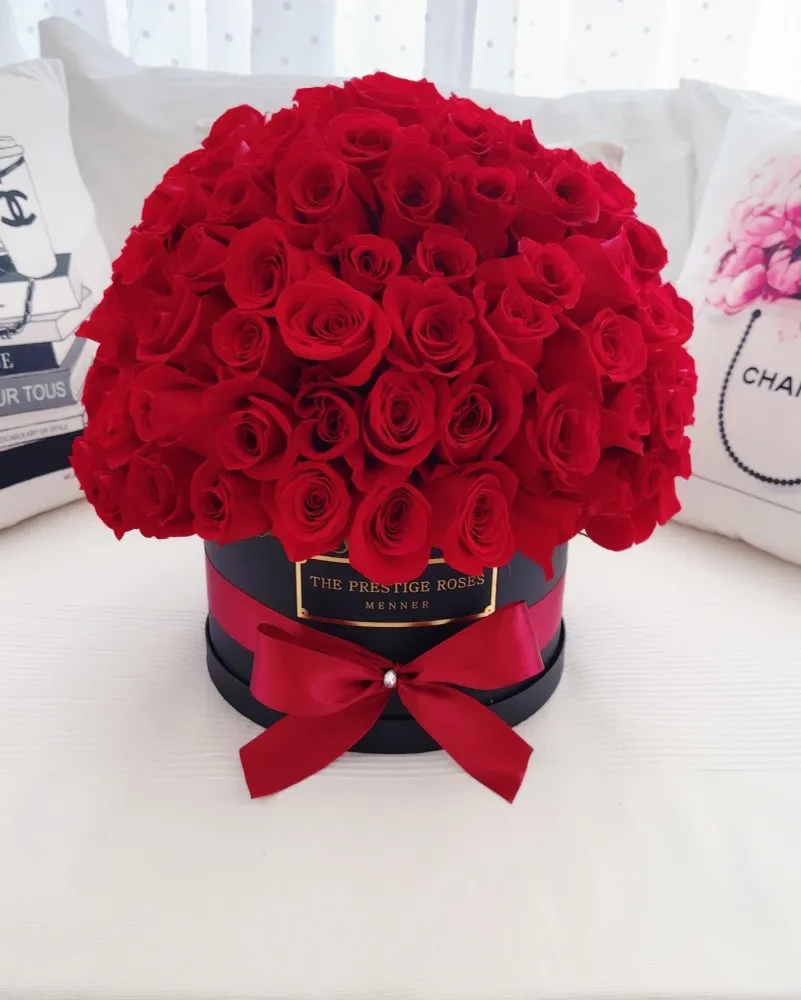 Caja Grande de Rosas Frescas en Estilo Luxury Dome - Prestige Roses The Prestige Roses Madrid