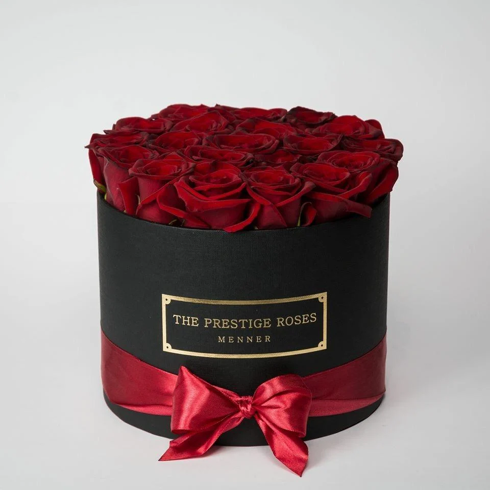 Colección Rosas Frescas - Caja Mediana Cilindro Blanco The Prestige Roses Madrid