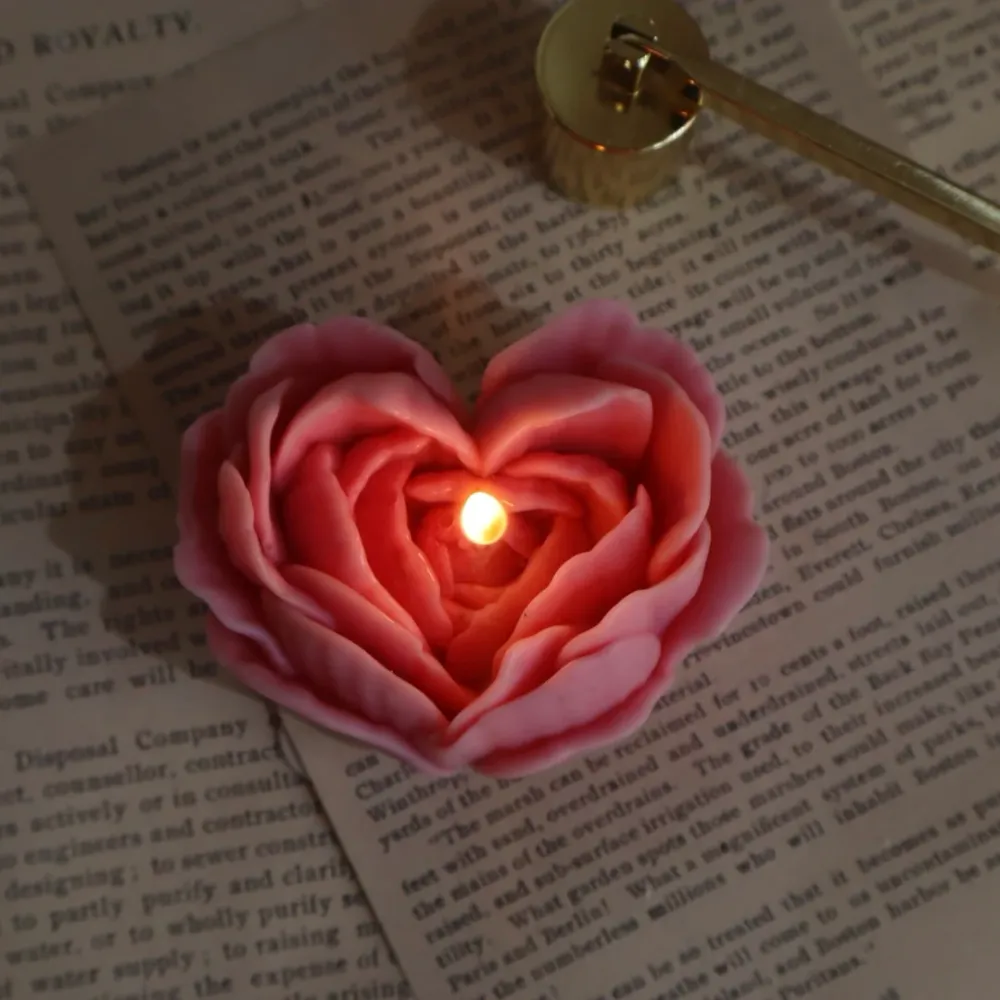 Vela decorativa “Corazón de flores” Rosa
