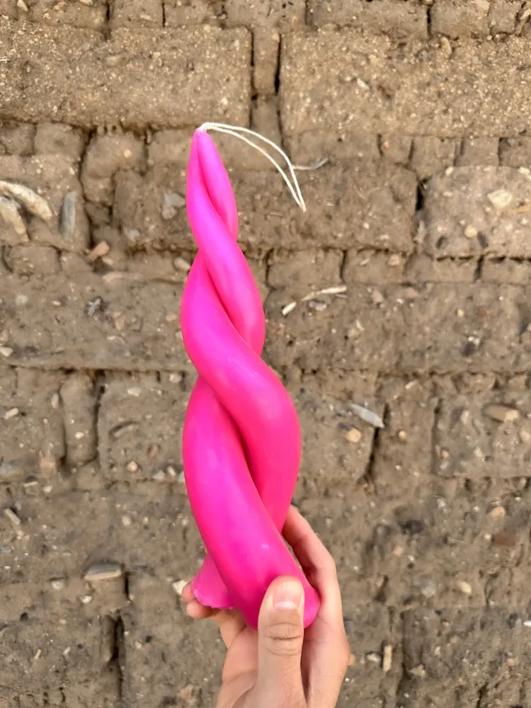 Vela espiral de cera de abejas color lila