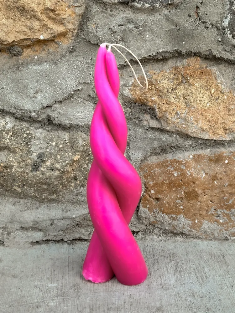 Vela espiral de cera de abejas color lila