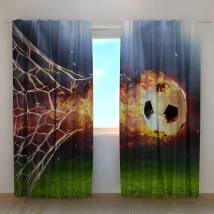 Cortina Balón de Fútbol Ardiente en la Porterí Wellmira España