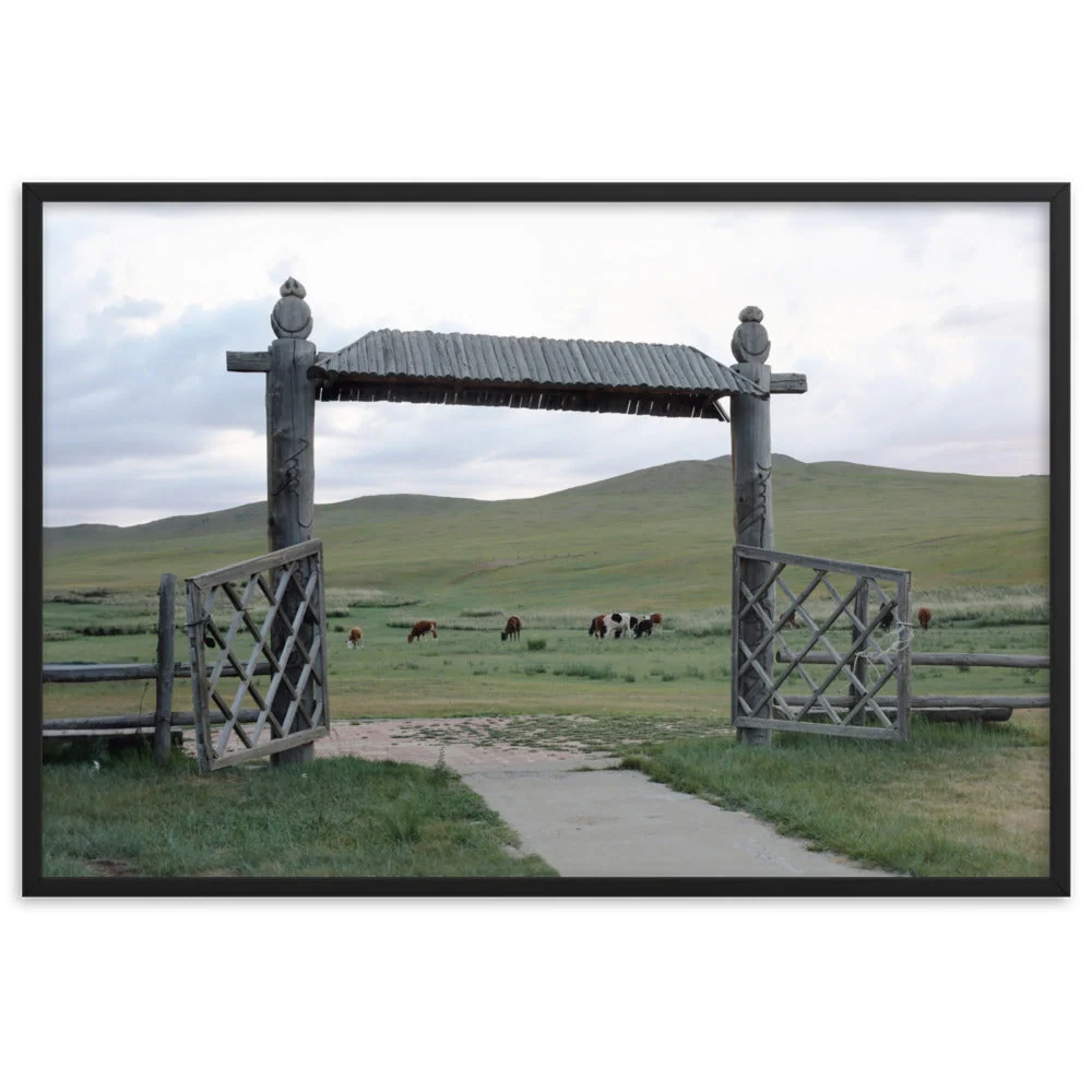 Poster mit Rahmen - La puerta de entrada las estepas de Mongolia Negro Young Han Song