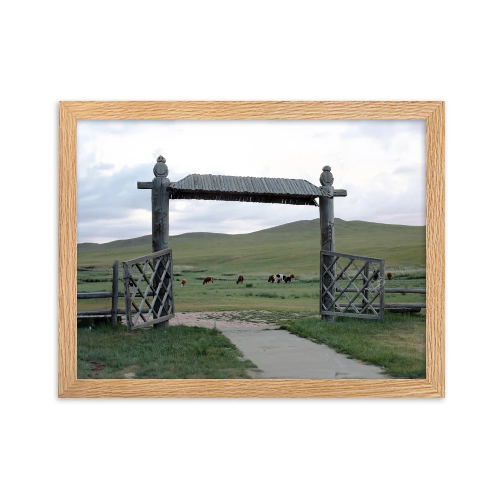 Poster mit Rahmen - La puerta de entrada las estepas de Mongolia Negro Young Han Song