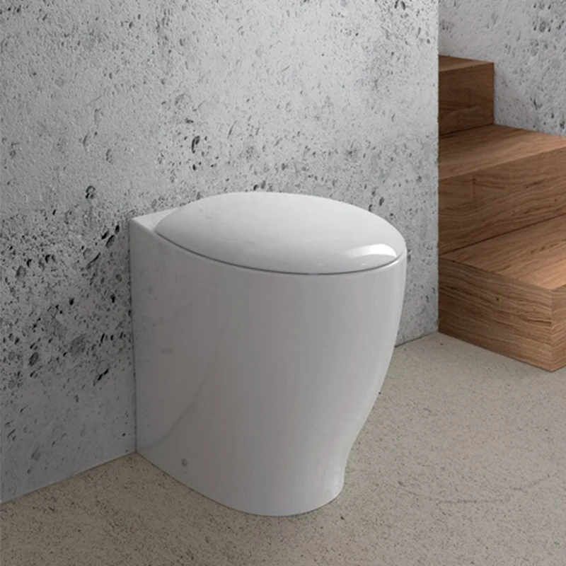 Desengrasante WC filo muro con profundidad reducida - Domus Falerii Mascalzone con asiento Tierno Close