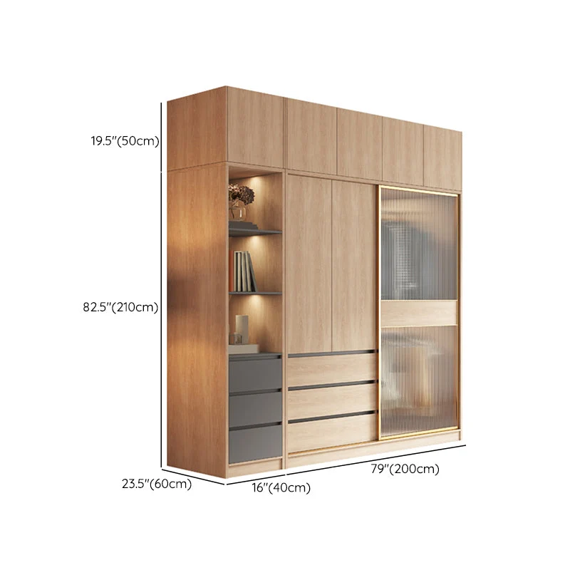 Armario contemporáneo con puertas corredizas de vidrio Armario de madera natural con cajones Clearhalo