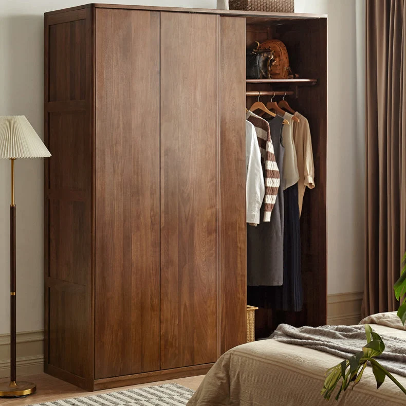 Armario independiente de madera maciza de nogal con puertas correderas Clearhalo