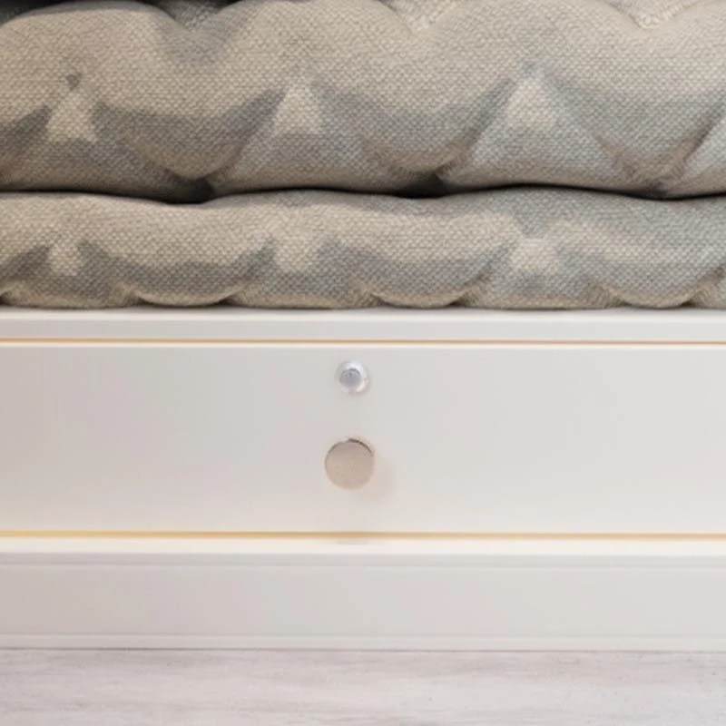 Armario de madera blanca con cajones y armario de almacenamiento con barra para colgar ropa Clearhalo
