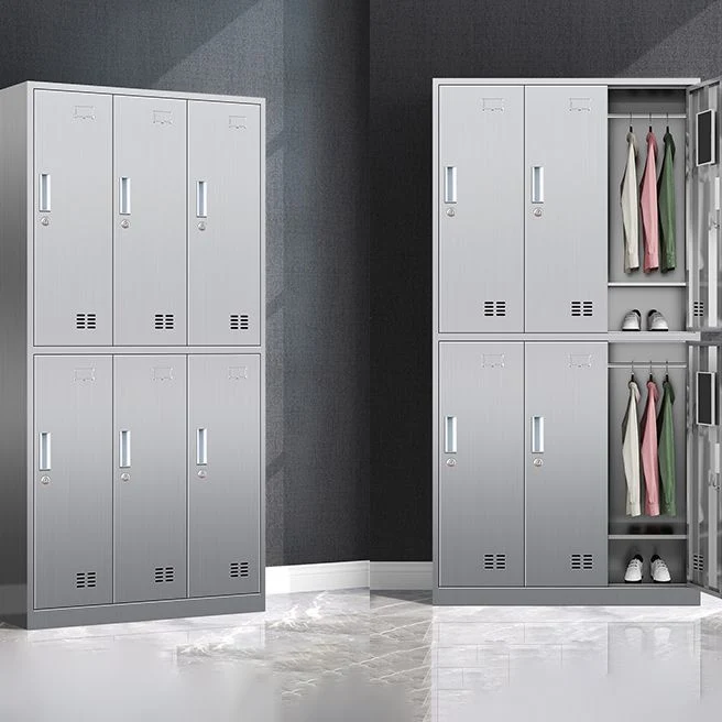 Gabinete de acero cromado para baño Gabinete de almacenamiento interior moderno con puertas con bisagras Clearhalo