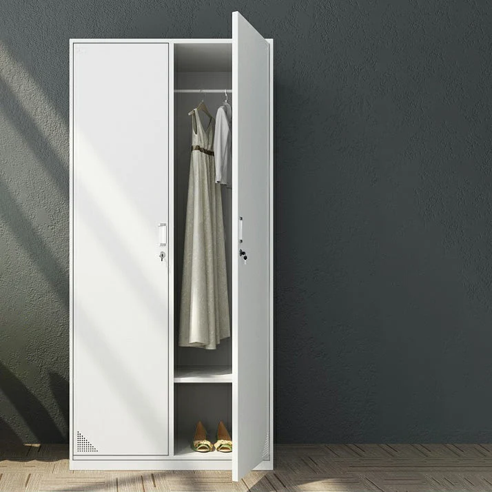 Gabinete de almacenamiento gris de estilo moderno con puertas batientes Gabinete de metal para baño Clearhalo
