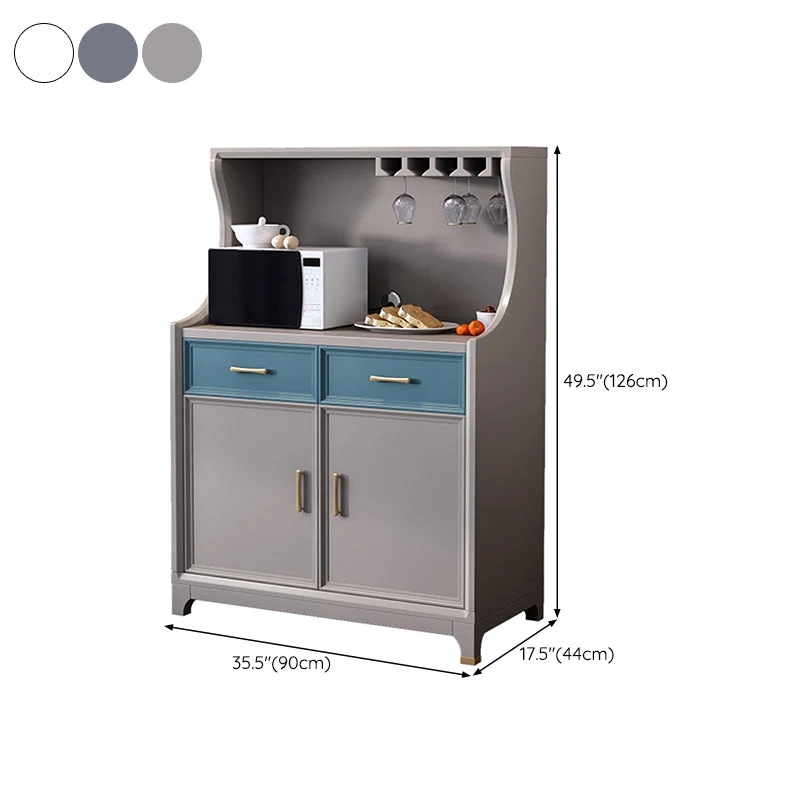 Mesa buffet de estilo moderno de madera maciza de 49,6 pulgadas de alto con gabinetes y cajones Gris Clearhalo