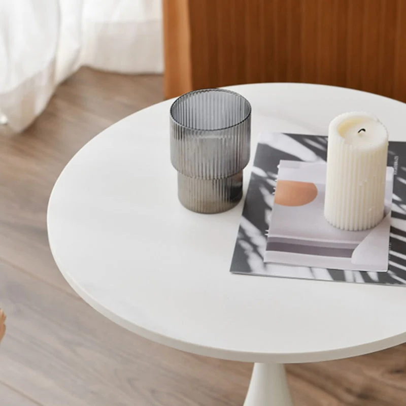 Mesa decorativa Glam, mesita de noche redonda de metal, 23,6 pulgadas de alto Negro Clearhalo