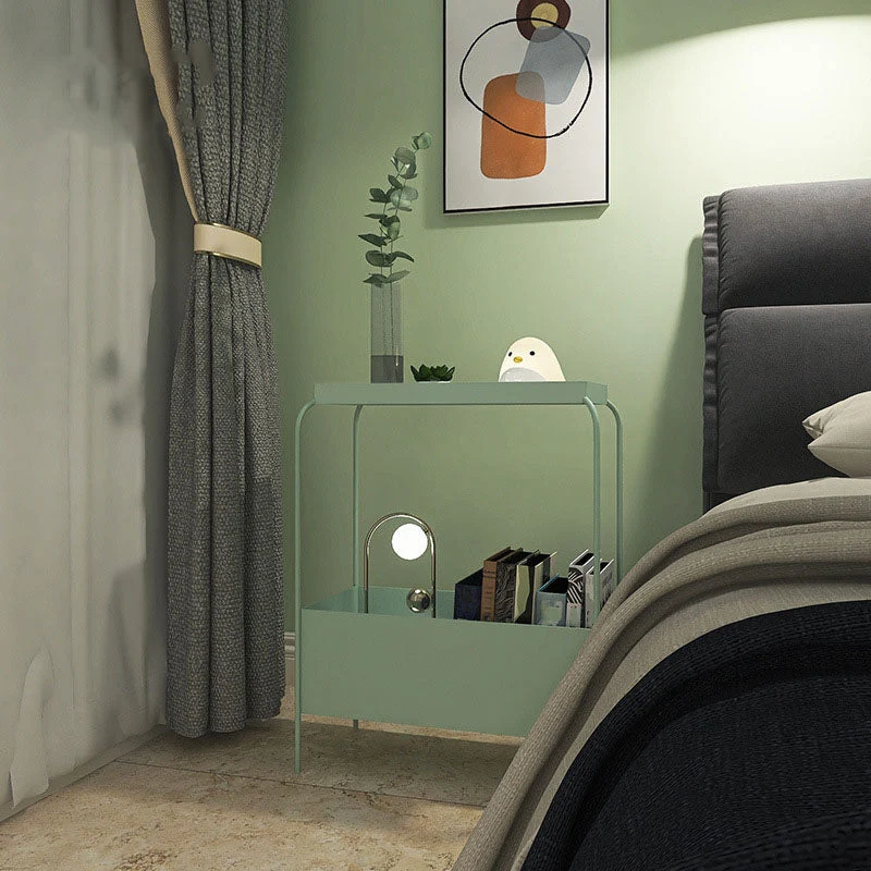 Mesita de noche contemporánea de metal con mesa decorativa de 25,59 pulgadas de alto con 2 estantes Verde Clearhalo