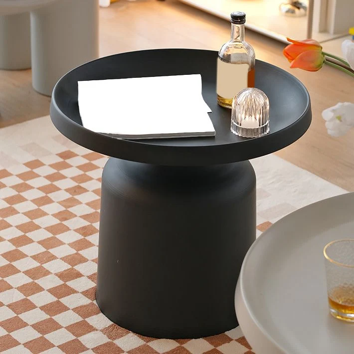 Mesita de noche escandinava de metal con estante, 18" de alto Blanco Clearhalo