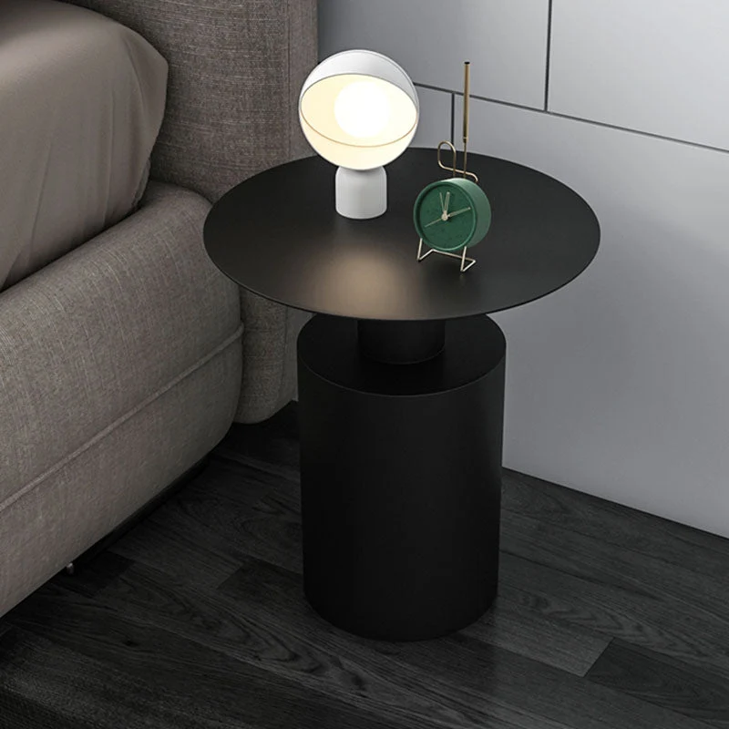 Mesita de noche de metal, mesa de noche contemporánea con estante inferior, mesa decorativa de 19,7 pulgadas de alto Albar...