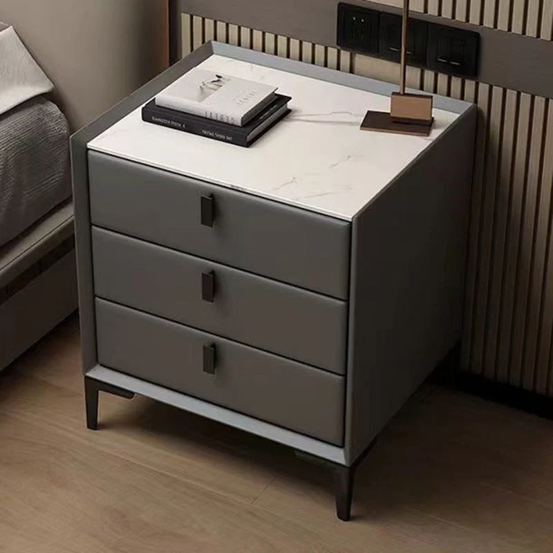 Mesita de noche moderna con 3 cajones y acabado antiguo Gris Clearhalo