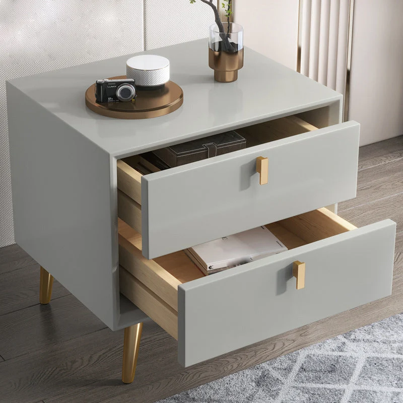 Mesita de noche moderna de madera de caucho con almacenamiento en cajones para dormitorio Gris Clearhalo
