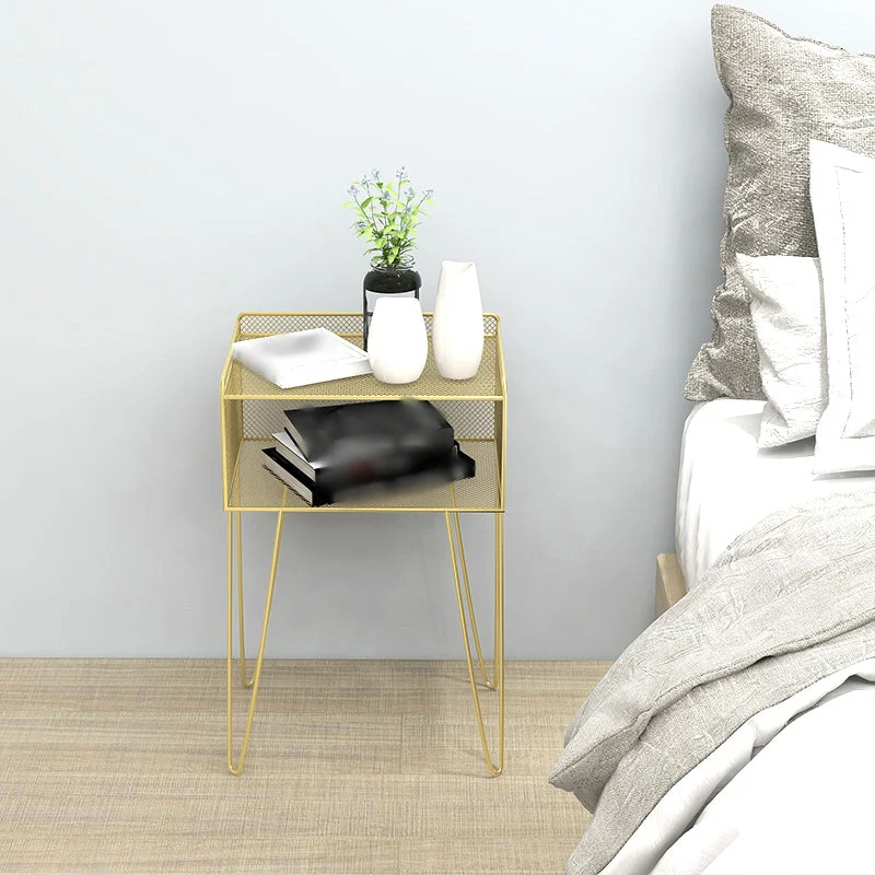 Mesita de noche moderna de metal con estantes de almacenamiento abiertos, mesita de noche incluida con patas Negro Clearhalo