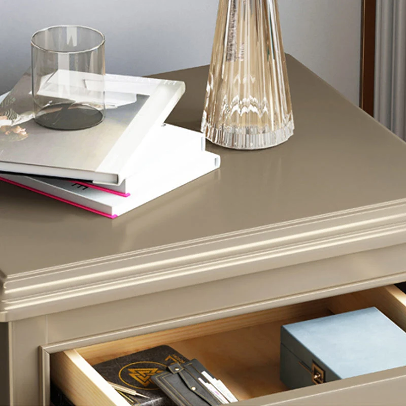 Mesita de noche tradicional de roble con cajón y almacenamiento para dormitorio Oro Clearhalo