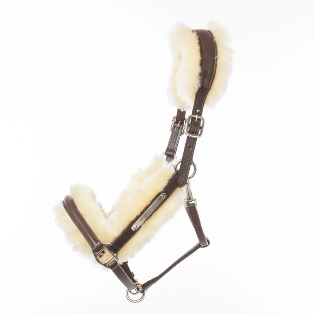 Halter de cuero maravilloso con piel de oveja Café C
