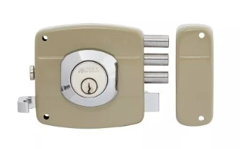 FANAL CERRADURA DE SOBREPONER 3 BULONES DERECHA 91010-347 con Tecnologí de Larga Duración