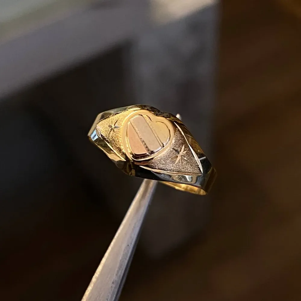 Pack de Pilas Anillo Sello Corazon 1.8gr-T9 Tres Oros