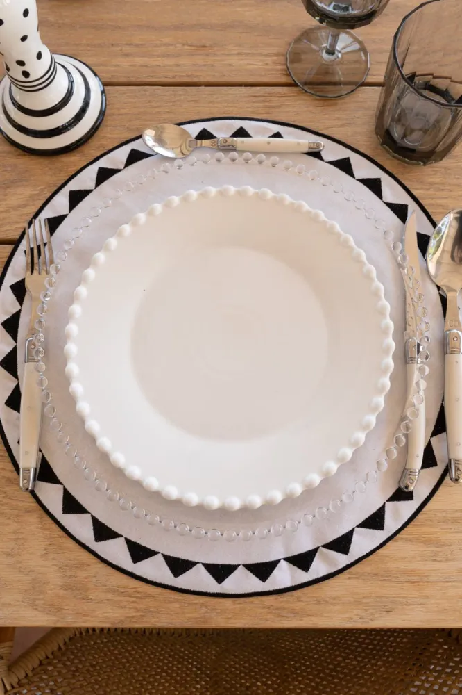 Service en Porcelaine Blanche « Motif Petites Perles » pour 6 Personnes para Mandos Distancia