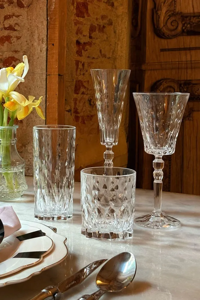 Set mit 6 Weingläsern im Lumiére-Design