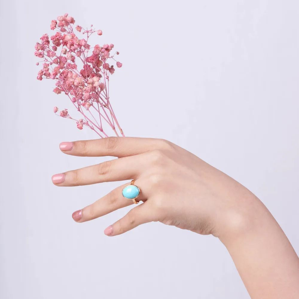 Anillo llamativo con turquesa ovalada en oro amarillo de 9 quilates con Estuche de Almacenamiento