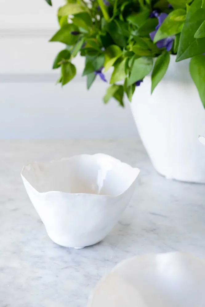 Certificadas CE Jarrón Irregular De Porcelana Blanco Resplandeciente 9 Cm