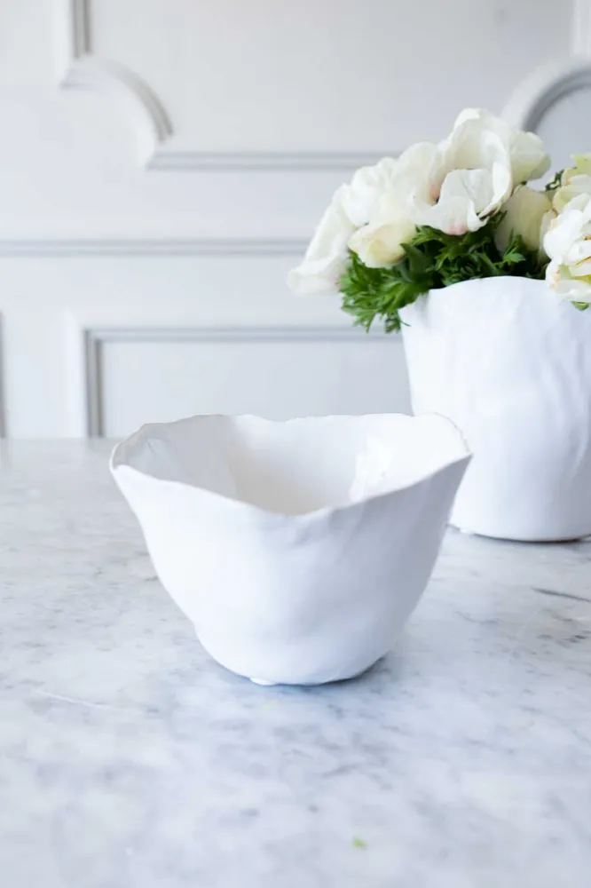 Certificadas CE Jarrón Irregular De Porcelana Blanco Resplandeciente 9 Cm