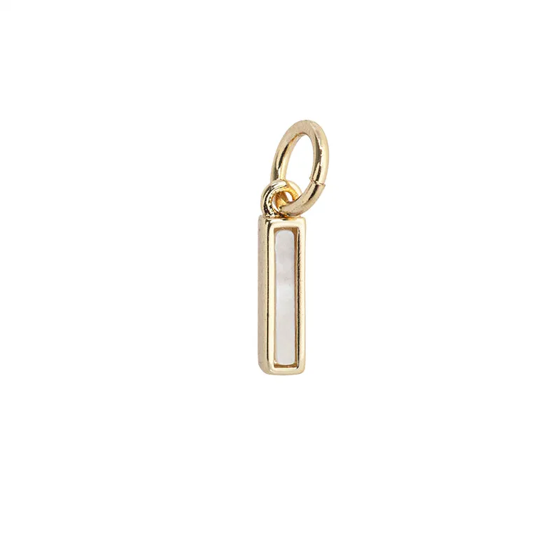 Dije Chapa con Madre Perla Letra I 10x7mm Dorado en Acero Pulido